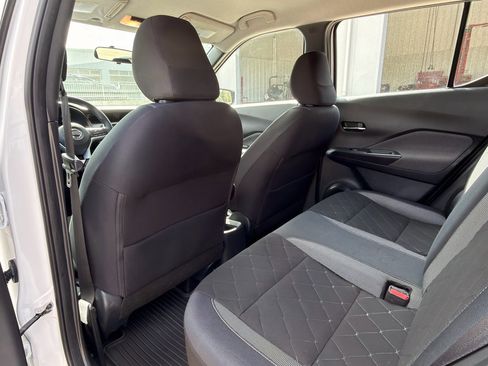 Used 2019 Nissan Kicks SV image 20