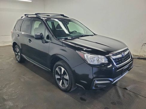 Used 2017 Subaru Forester 2.5i Premium w/ All-Weather Package AWD/4WD image 3