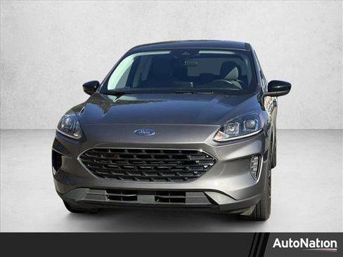 Used 2021 Ford Escape SE w/ SE Sport Appearance Package image 1