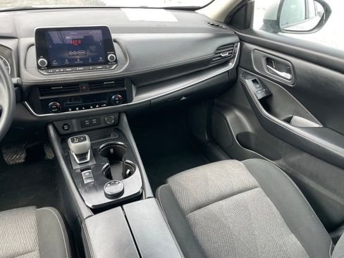 Certified 2024 Nissan Rogue SV AWD/4WD image 10