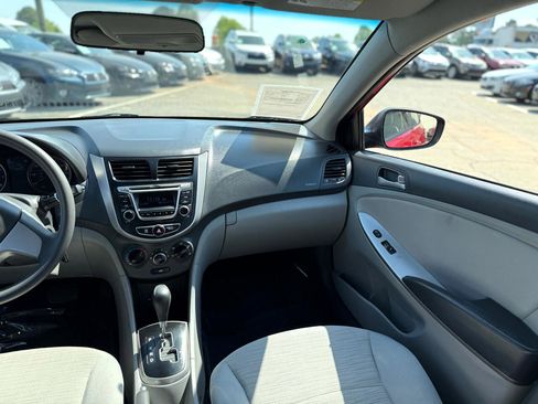 Used 2016 Hyundai Accent SE image 15
