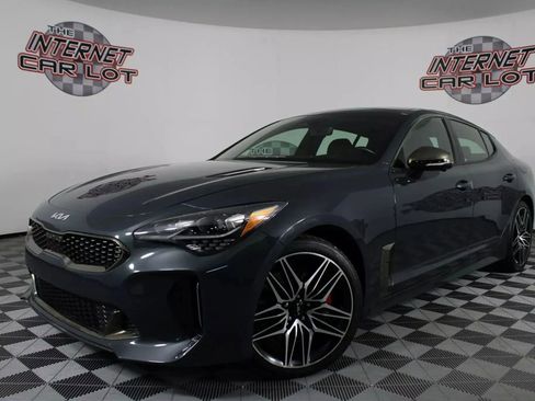 Used 2022 Kia Stinger GT2 image 1