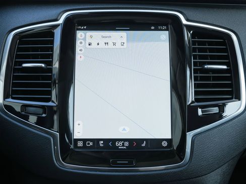 Used 2023 Volvo XC90 T8 Plus w/ Protection Package image 13