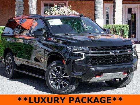 Used 2021 Chevrolet Tahoe Z71 w/ Luxury Package image 2