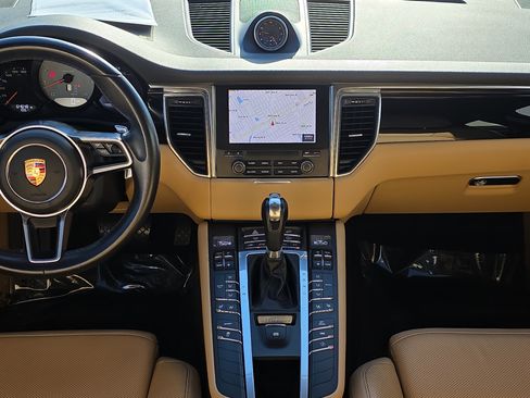 Used 2017 Porsche Macan S image 15
