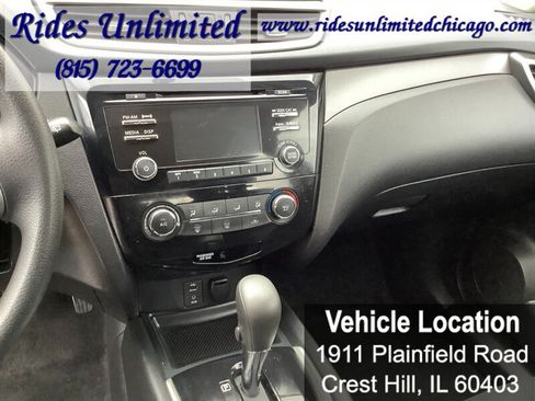 Used 2016 Nissan Rogue S AWD/4WD image 18