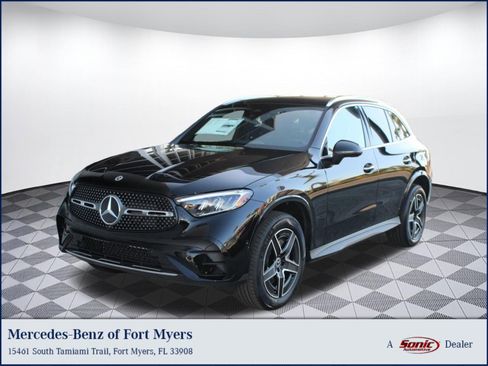 Used 2026 Mercedes-Benz GLC 300 image 1