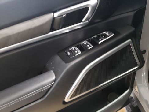 Used 2025 Kia Telluride EX X-Line image 11