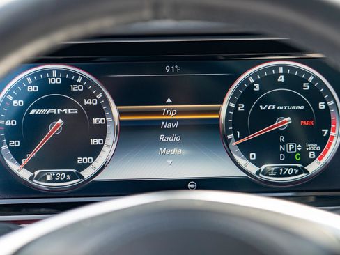 Used 2015 Mercedes-Benz S 63 AMG 4MATIC Coupe image 23