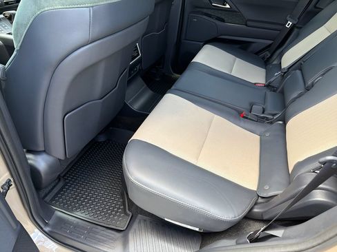Used 2025 Lexus GX 550 AWD/4WD image 36