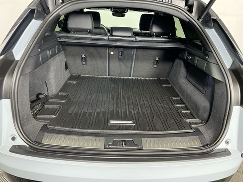Used 2026 Land Rover Range Rover Velar Dynamic SE image 28