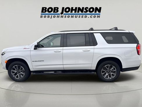 Used 2024 Chevrolet Suburban Z71 w/ Luxury Package image 4