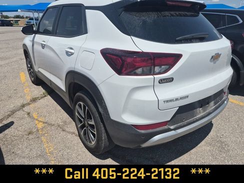 Used 2026 Chevrolet TrailBlazer LT w/ Driver Confidence Package FWD image 8