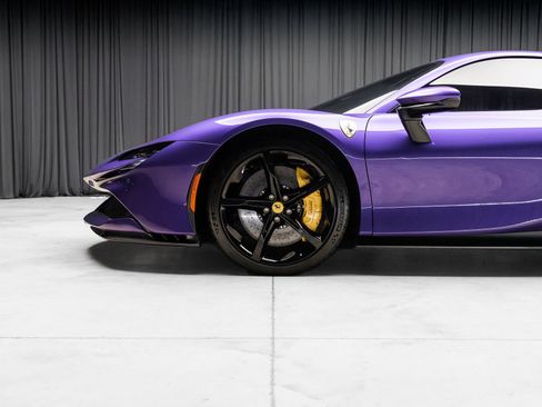 Used 2022 Ferrari SF90 Stradale image 3