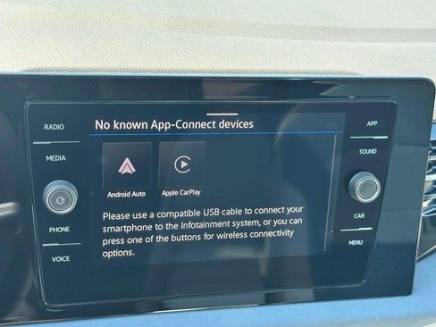 New 2026 Volkswagen Jetta SE FWD image 22