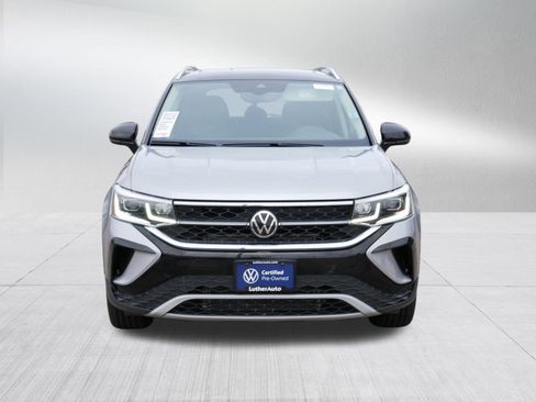 Used 2023 Volkswagen Taos SEL image 2