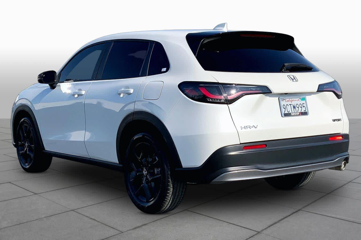 Used 2023 Honda HR-V Sport image 11