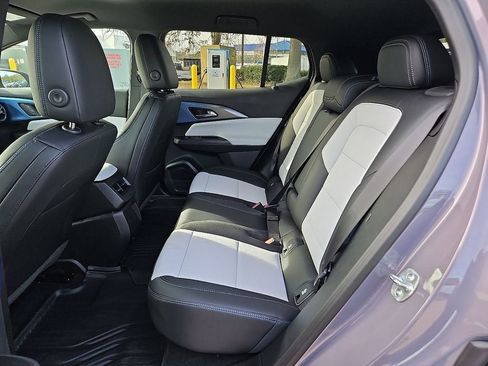 New 2026 Chevrolet Equinox EV LT FWD image 6