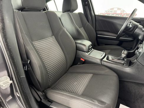 Used 2018 Dodge Charger GT AWD/4WD image 34