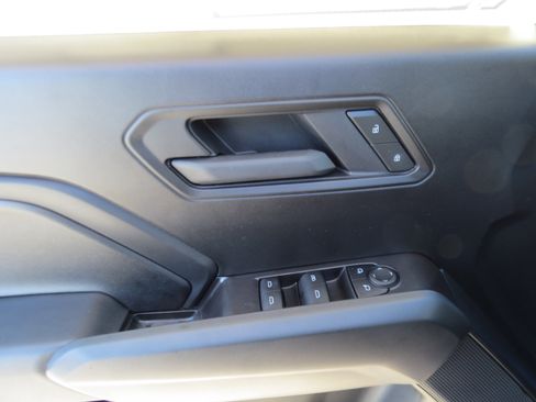 Used 2025 Chevrolet Colorado Trail Boss image 17