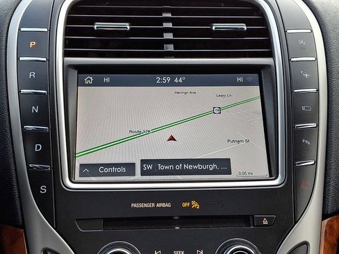 Used 2020 Lincoln Nautilus Reserve image 18