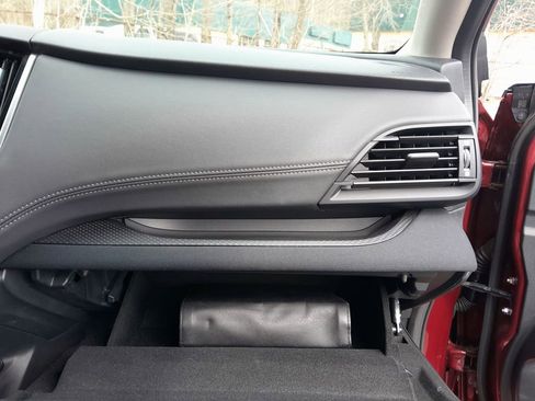 Used 2022 Subaru Outback Premium image 37