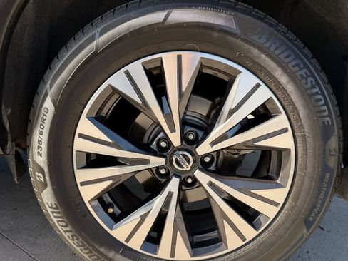 Used 2021 Nissan Rogue SV FWD image 22