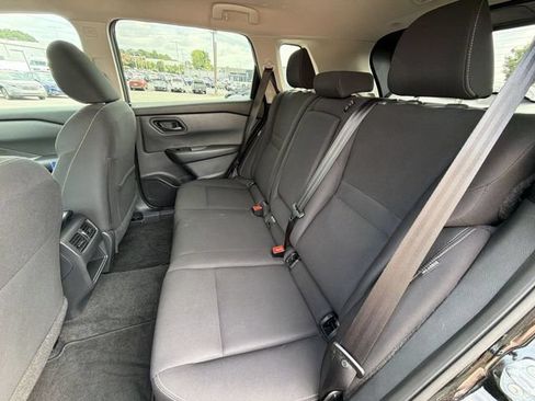 Used 2024 Nissan Rogue S AWD/4WD image 27