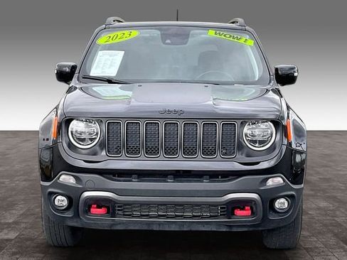 Used 2023 Jeep Renegade Trailhawk w/ Sun/Sound Group AWD/4WD image 3