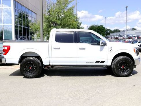 Used 2021 Ford F150 Lariat w/ Equipment Group 502A High AWD/4WD image 4