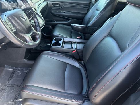 Used 2023 Honda Odyssey Sport image 12