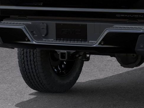 New 2026 GMC Canyon Denali w/ LPO, Denali Black Edition AWD/4WD image 14