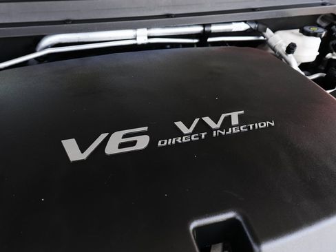 Used 2021 Chevrolet Colorado W/T w/ Custom Special Edition image 11