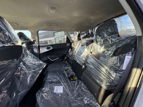 New 2025 Kia Soul LX w/ LX Technology Package image 8