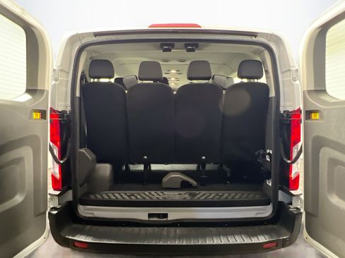 Used 2023 Ford Transit 350 XLT image 33