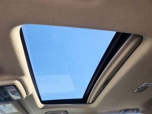 Used 2022 Toyota 4Runner SR5 Premium image 19