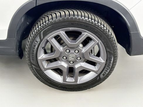 Used 2023 Honda Passport EX-L image 9