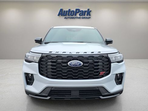 Certified 2026 Ford Explorer ST AWD/4WD image 2