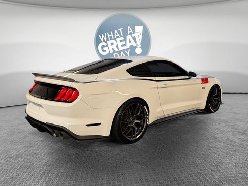 Used 2018 Ford Mustang GT w/ GT Performance Package RWD image 3