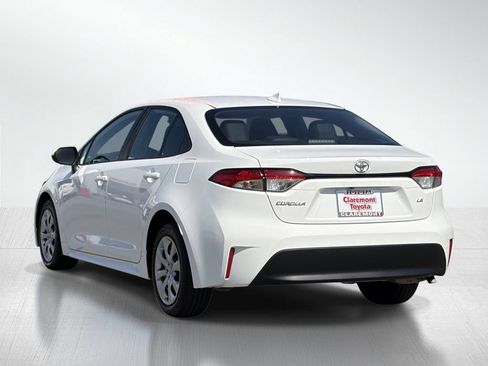Certified 2025 Toyota Corolla LE FWD image 4