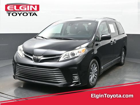 Used 2020 Toyota Sienna XLE FWD image 1