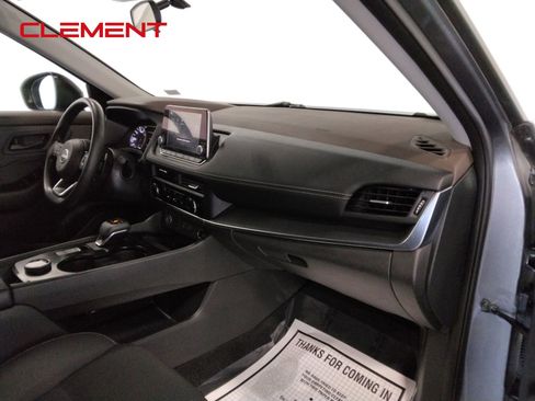 Used 2023 Nissan Rogue S image 41