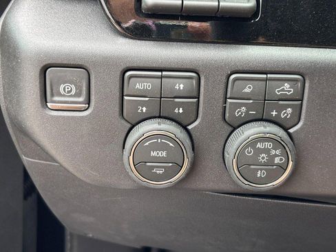 New 2026 Chevrolet Silverado 1500 ZR2 AWD/4WD image 12