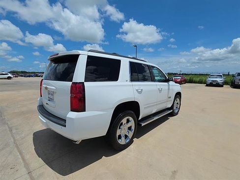 Used 2018 Chevrolet Tahoe LT w/ LT Signature Package RWD image 7
