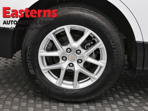 Used 2022 Chevrolet Equinox LT image 29