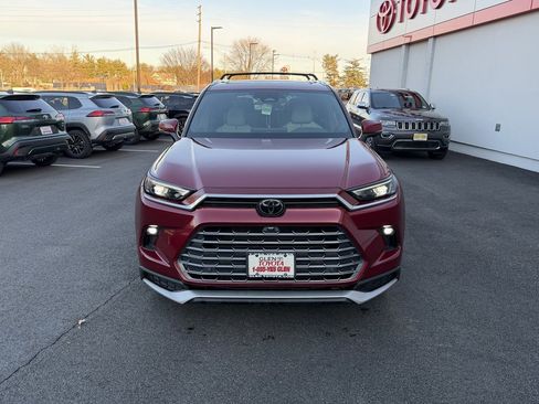 Used 2025 Toyota Grand Highlander MAX Limited image 3