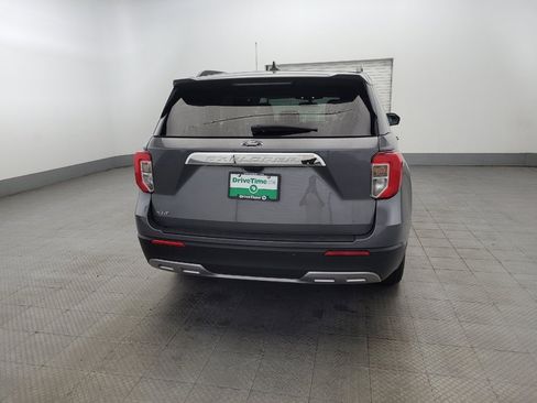 Used 2024 Ford Explorer XLT w/ Equipment Group 202A image 7