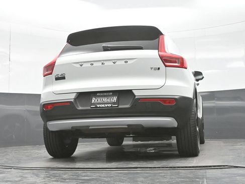 Used 2019 Volvo XC40 T5 Momentum AWD/4WD image 27