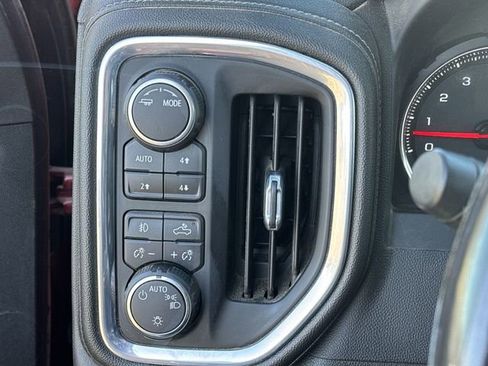 Certified 2022 Chevrolet Silverado 3500 LT w/ Convenience Package image 17