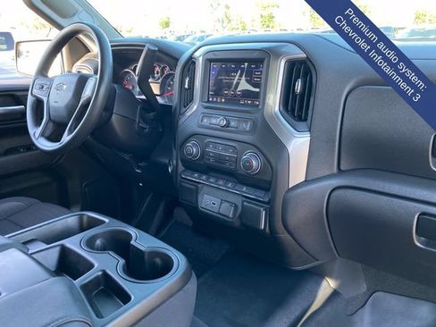 Used 2025 Chevrolet Silverado 1500 Custom Trail Boss AWD/4WD image 15